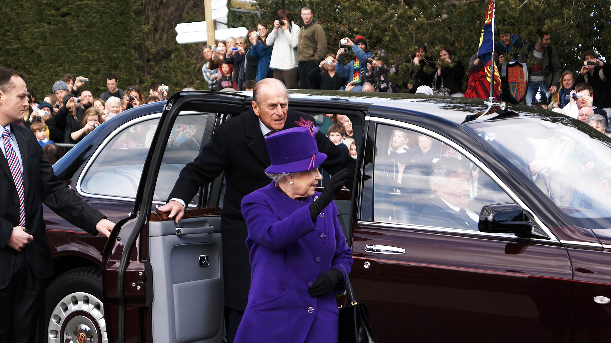 queen elizabeth at dartington